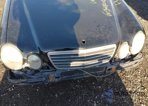 2001 Mercedes-Benz E 55 Amg from USA, damaged, VIN WDBJF74J11B270115